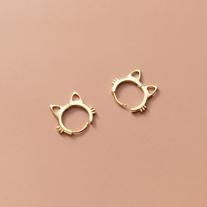 Einfache und süße Katzenohr-Ohrstecker mit runden Katzenohren
