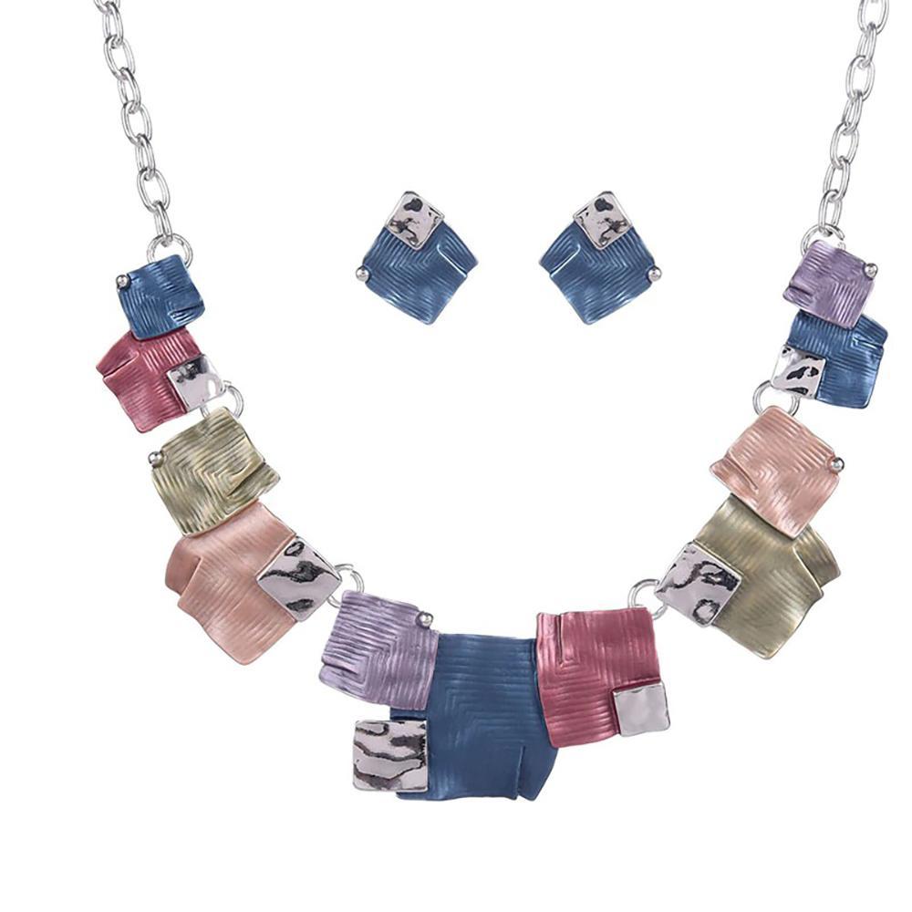 Schickes Schmuckset mit emaillierten geometrischen Quadraten