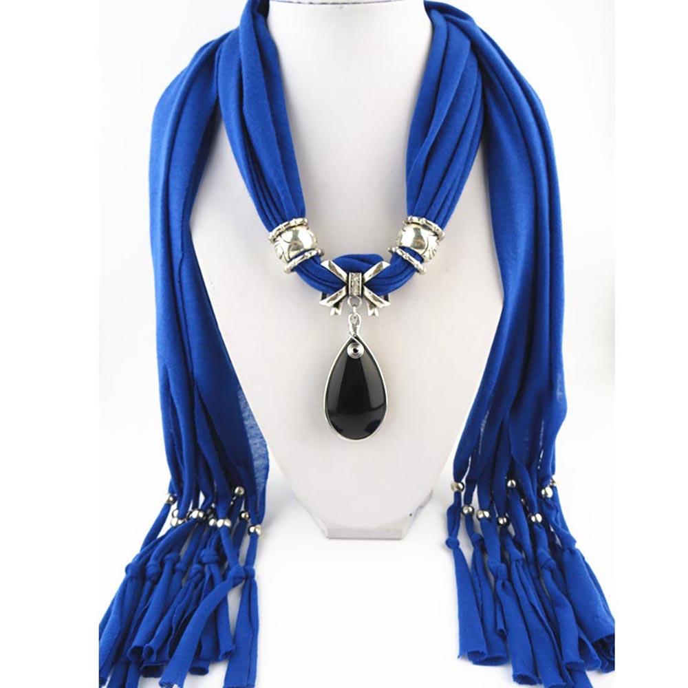 Edler Chiffonschal mit Schmuckkette - Sonderkollektion