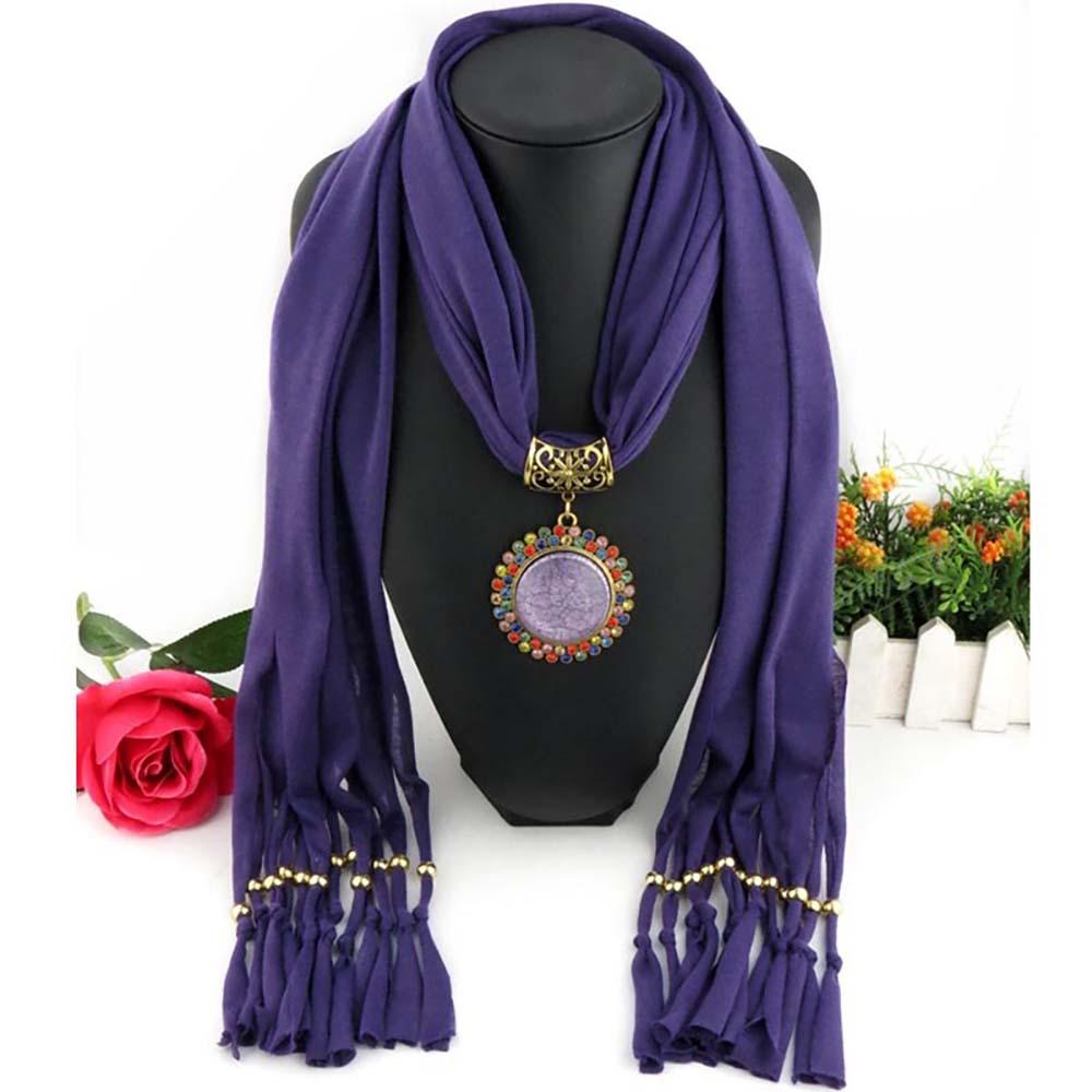 Edler Chiffonschal mit Schmuckkette - Sonderkollektion