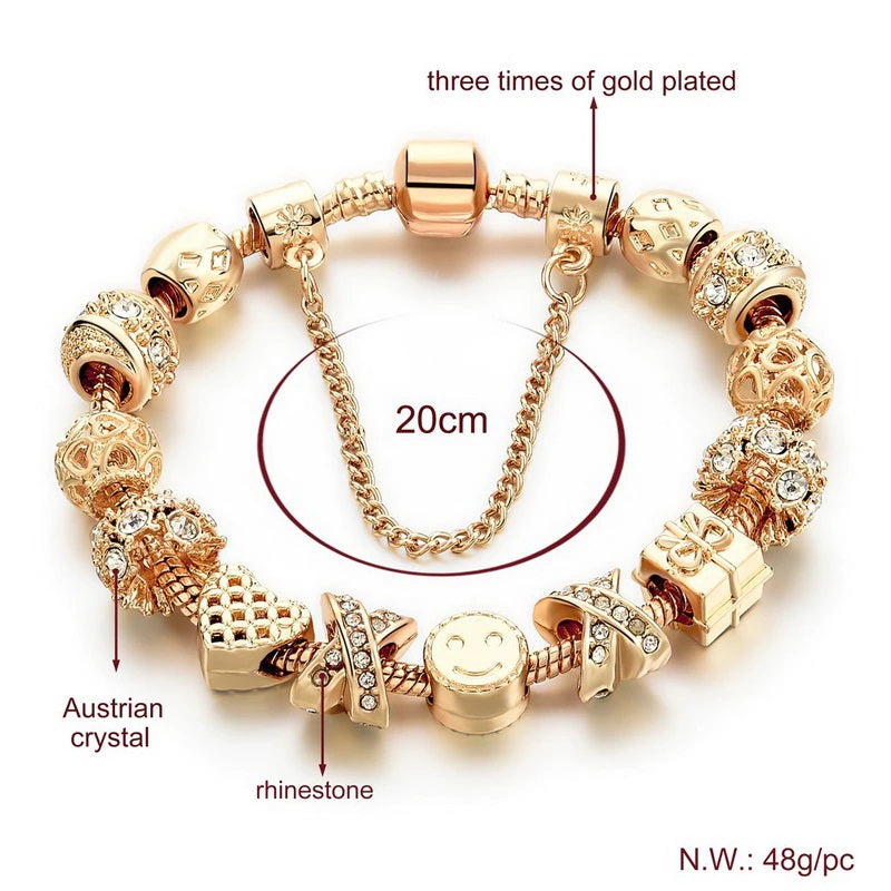 Anspruchsvolle, mit Gold besetzte Armbänder mit Herzanhängern