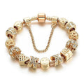 Anspruchsvolle, mit Gold besetzte Armbänder mit Herzanhängern