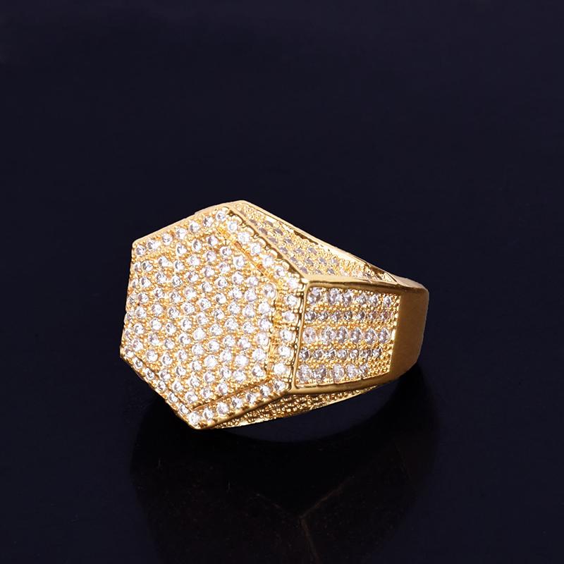Funkelnder Iced Out Bling Ring