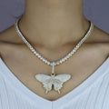 Funkelnde Iced Out Kette mit Schmetterlingsanhänger