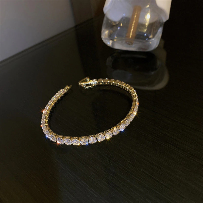 Funkelnde Tennisarmbänder mit Zirkonia in verschiedenen Stilen