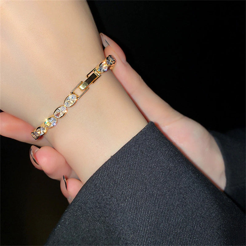Funkelnde Tennisarmbänder mit Zirkonia in verschiedenen Stilen