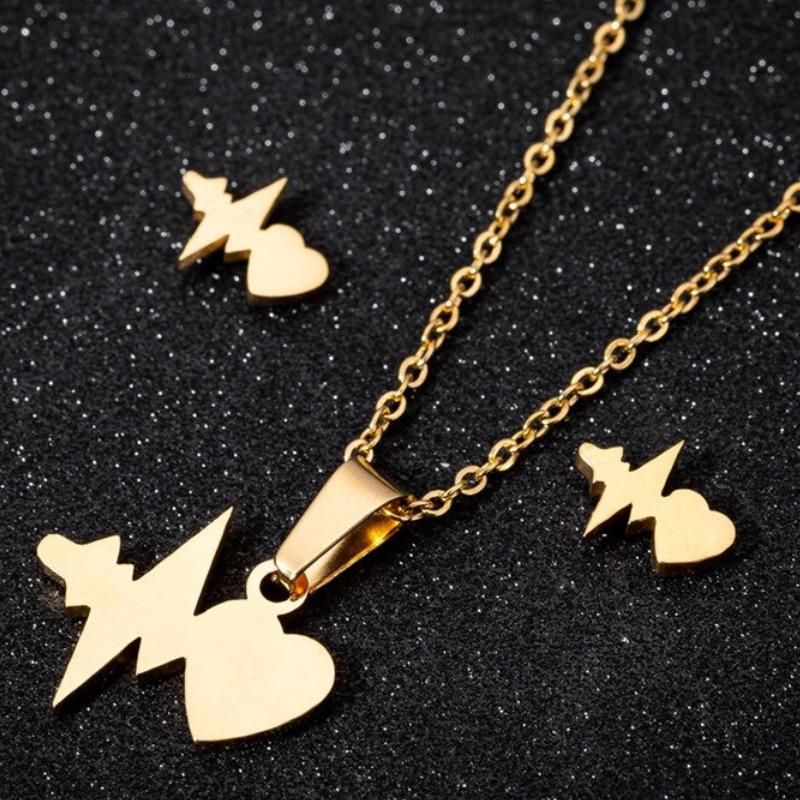 Entzückendes Set aus Halskette und Ohrringen aus Edelstahl