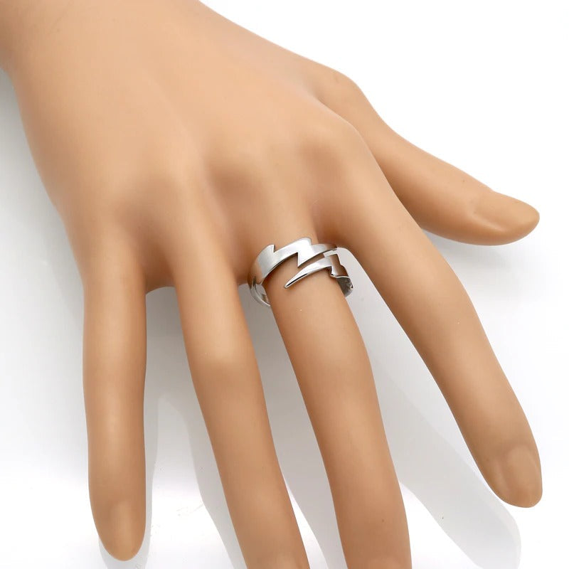 Edelstahlringe mit elektrifizierendem Blitz-Stil