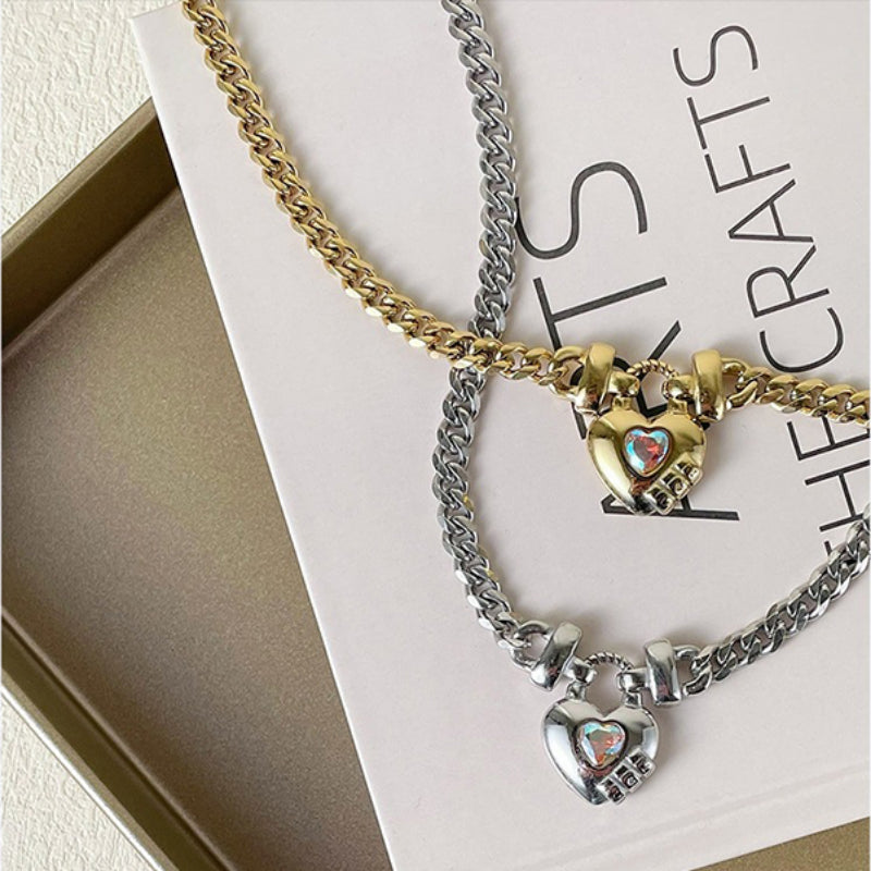 Halsketten mit Herz-Anhänger aus Edelstahl