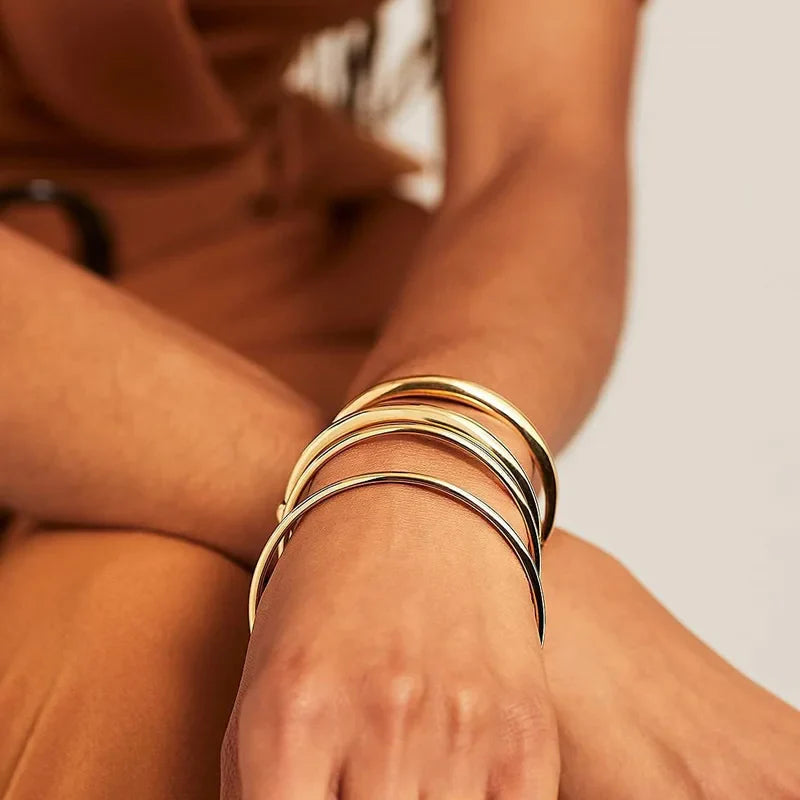 Goldarmreif - Elegantes, dünnes, poliertes, klassisches, nahtloses Armband