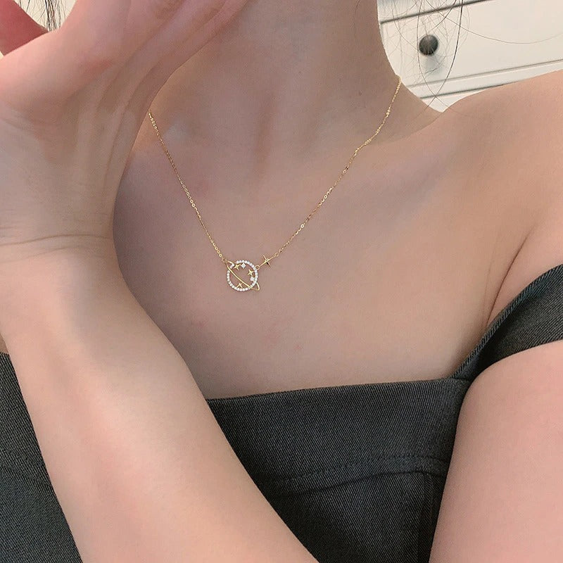 Halsketten mit Anhängern aus Sterlingsilber mit himmlischen Planeten