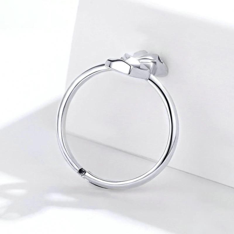 Geometrischer Ring aus Sterlingsilber in Fuchsform