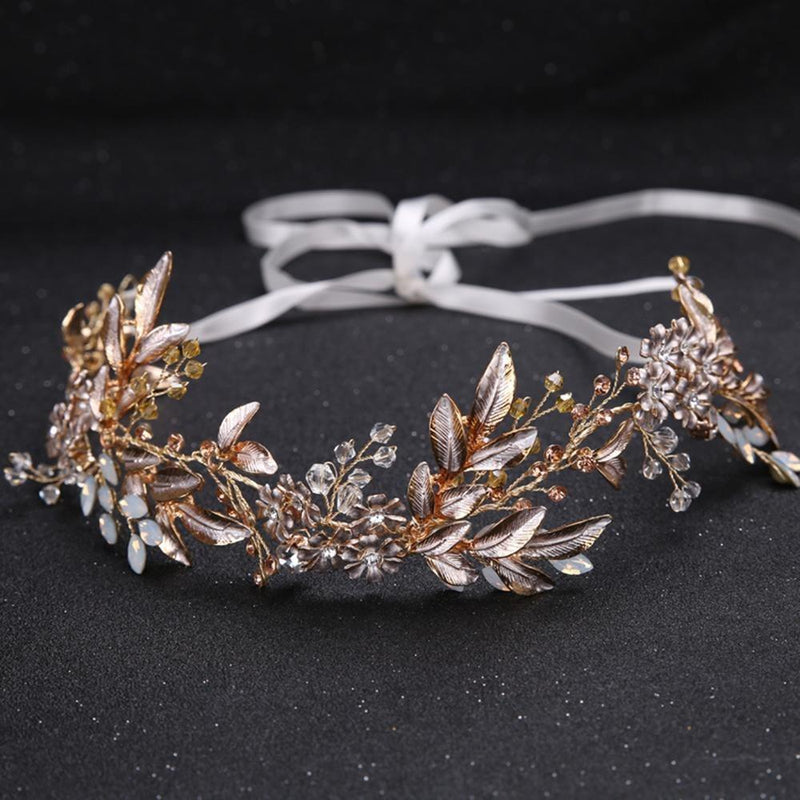 Auffällige Vintage Diademe mit Perlen und Strass