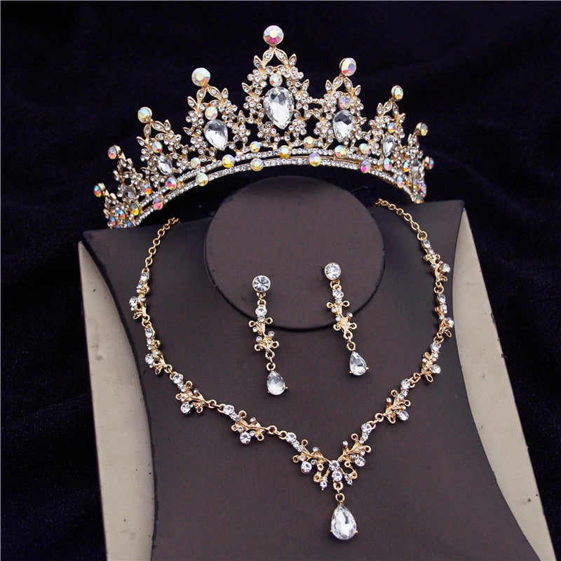 Atemberaubendes Brautschmuckset mit Tiara und Krone aus Strasssteinen