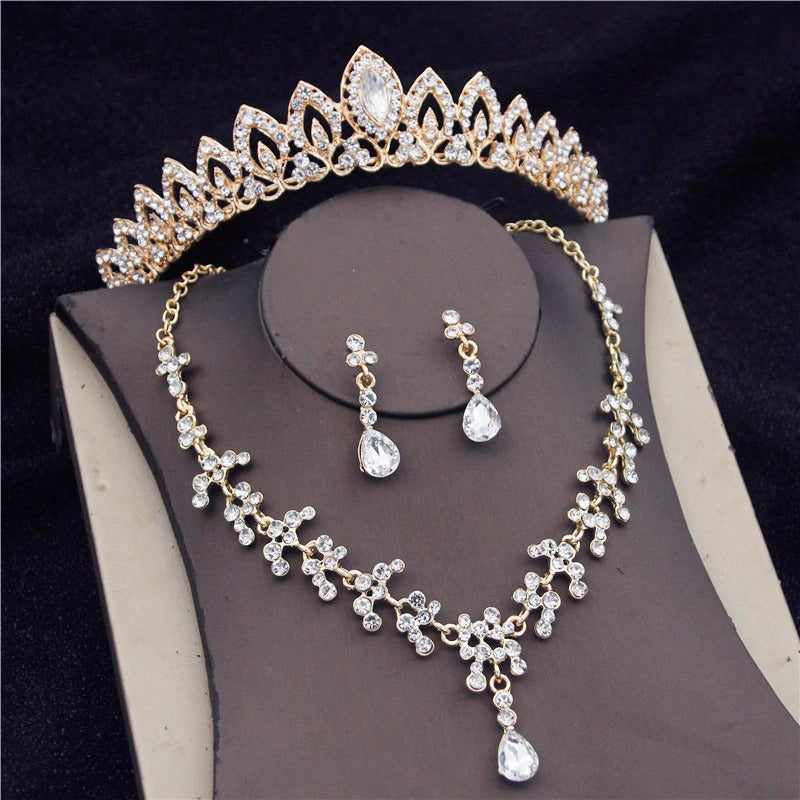 Atemberaubendes Brautschmuckset mit Tiara und Krone aus Strasssteinen