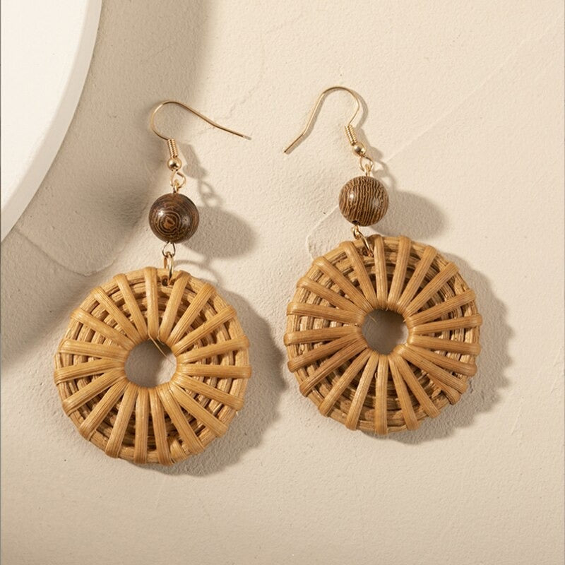 Sommermode Seestern und Muschel Natur Rattan Strick Ohrringe