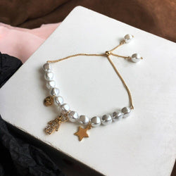 Armband mit Perlen- und Bärenanhänger „Sweet Dreams“