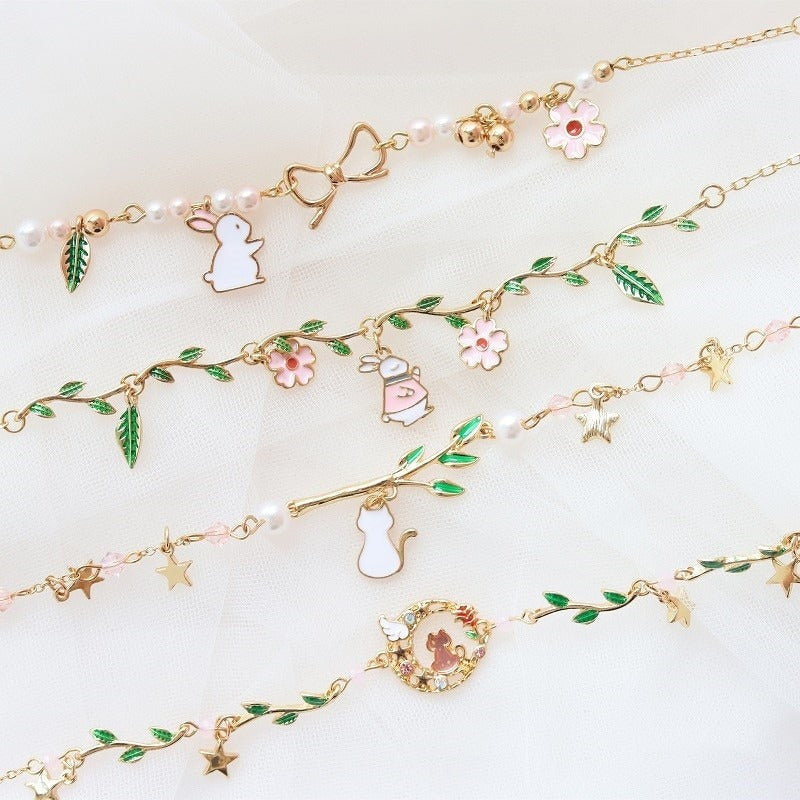 Süße Blumen- und Sternenarmbandkollektion