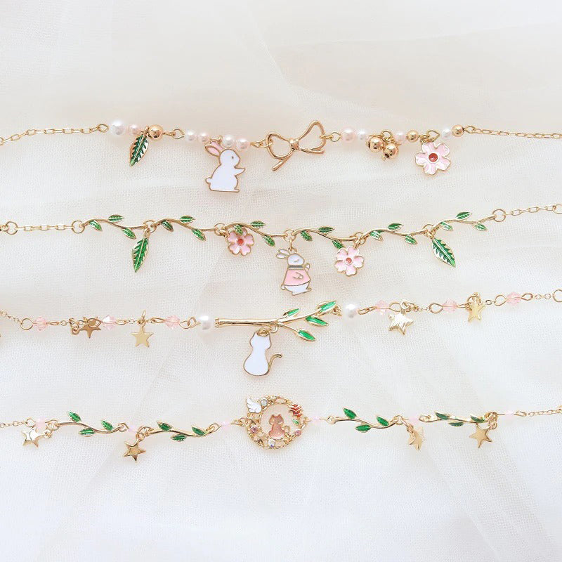 Süße Blumen- und Sternenarmbandkollektion