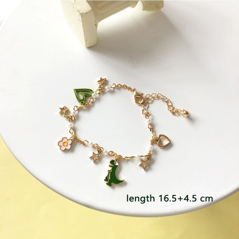 Süße Blumen- und Sternenarmbandkollektion