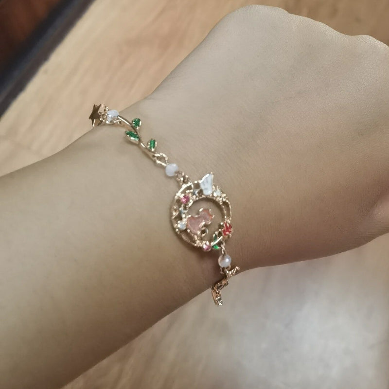 Süße Blumen- und Sternenarmbandkollektion