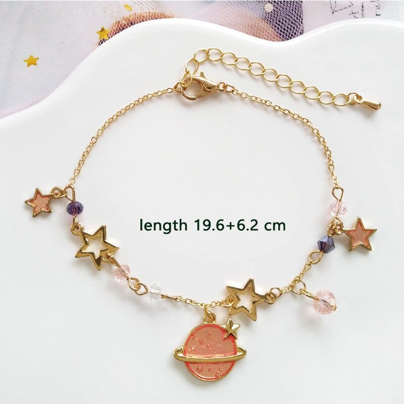 Süße Blumen- und Sternenarmbandkollektion