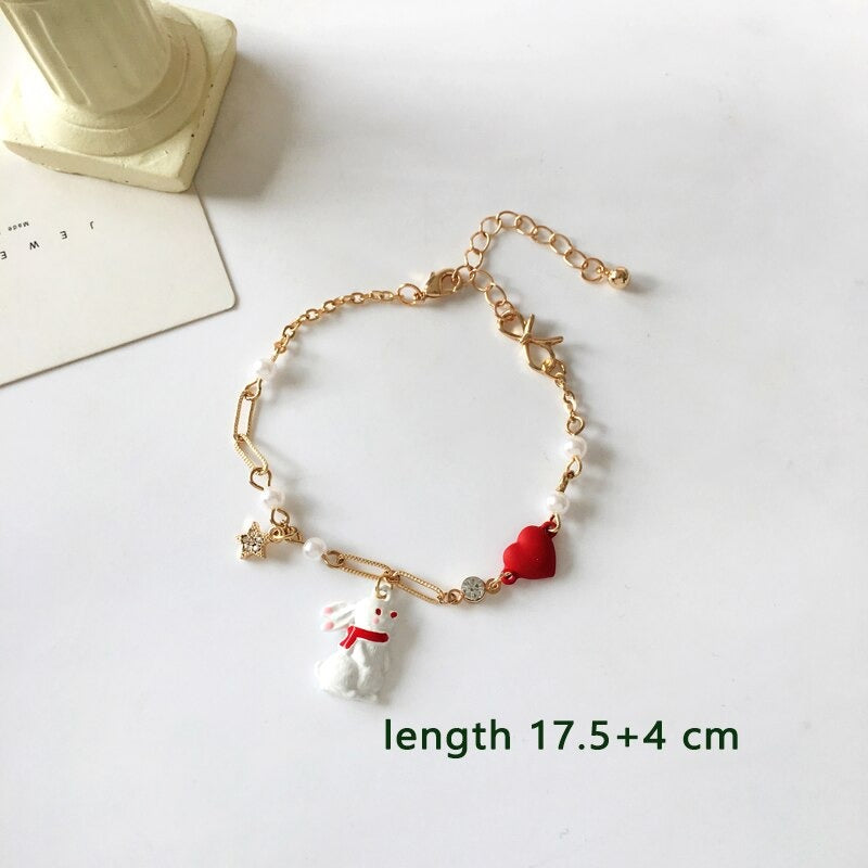 Süße Blumen- und Sternenarmbandkollektion