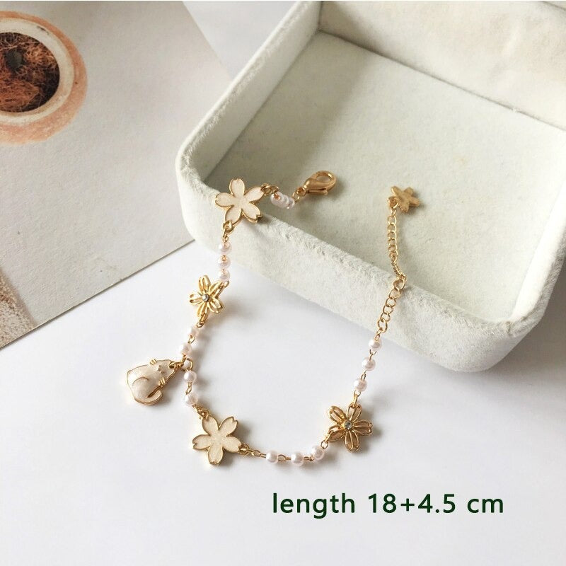 Süße Blumen- und Sternenarmbandkollektion