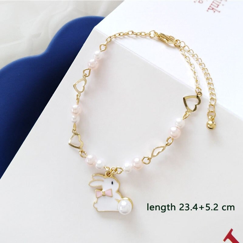 Süße Blumen- und Sternenarmbandkollektion