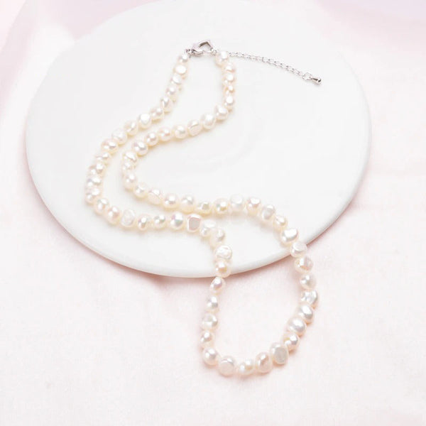 Süße und klassische Süßwasserperlenketten