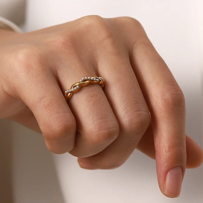 Geflochtener Perlenring