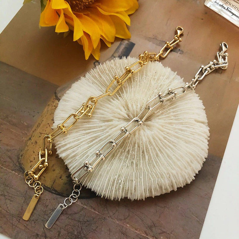 Dicke und klobige U-förmige Kettenarmbänder