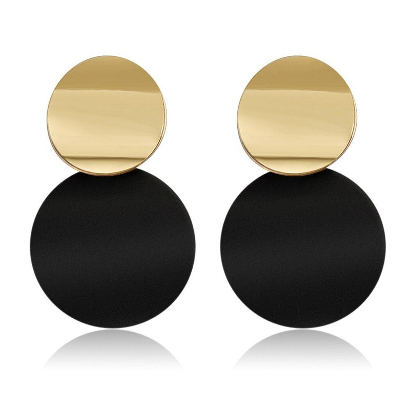 Zeitlose geometrische Ohrhänger