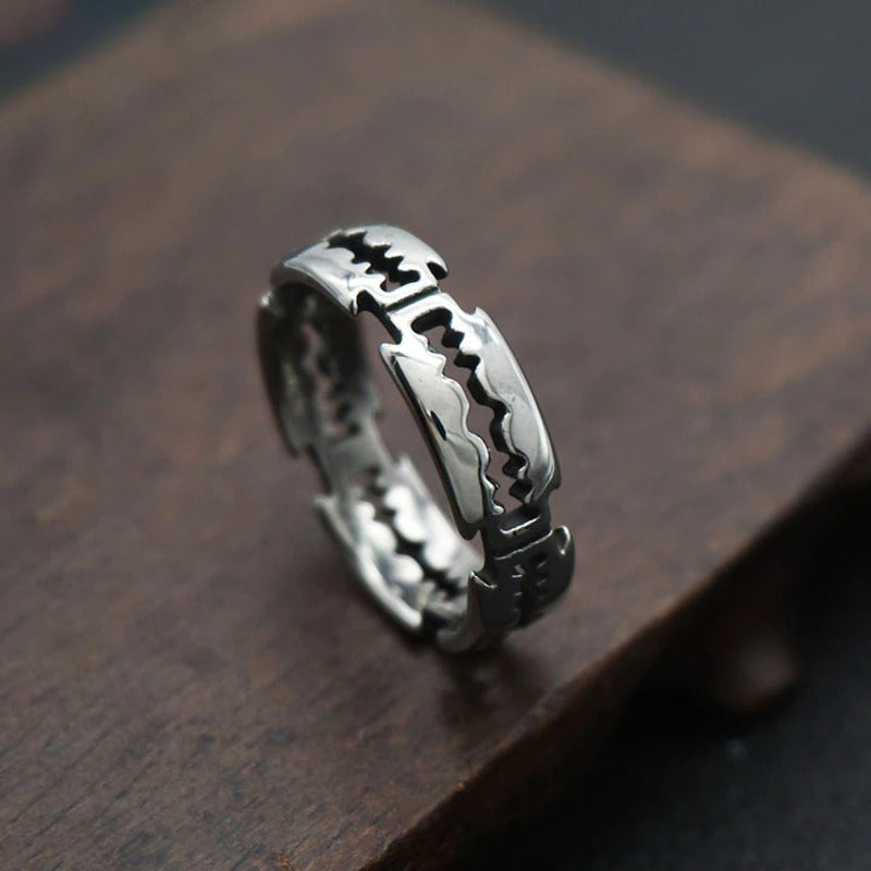 Verstellbare Gothic-Ringe aus Titanstahl im Stil einer Rasierklinge