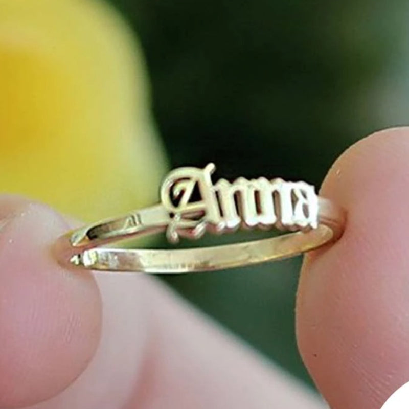 Trendy personalisierter und verstellbarer Namensring