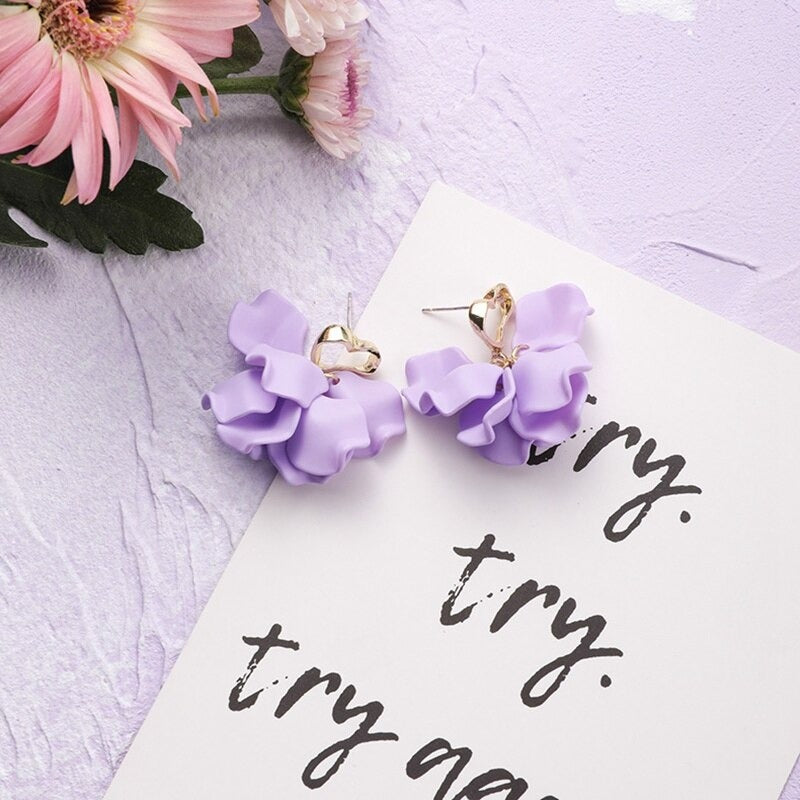 Trendy Fashion Very Peri Flower Theme Geometrische Ohrringe Kollektion