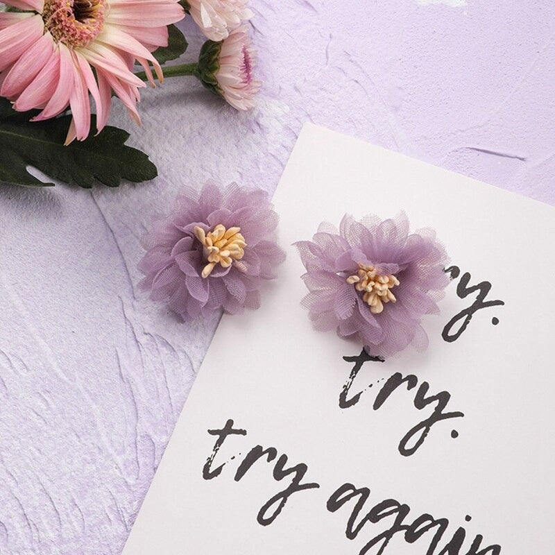 Trendy Fashion Very Peri Flower Theme Geometrische Ohrringe Kollektion