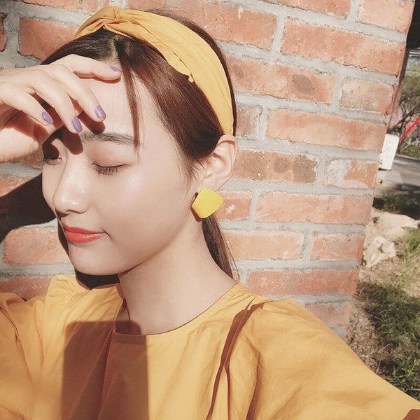 Trendy Statement-Ohrring-Kollektion im geometrischen Stil im Retro-Look