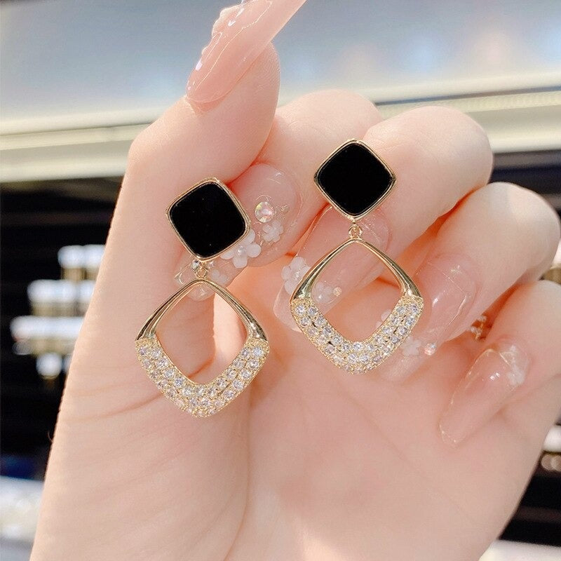 Trendy Summer Wondrous Perlen- und Blatt-Ohrhänger-Kollektion