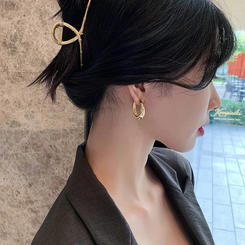 Trendy und schicke geometrische Creolen-Kollektion