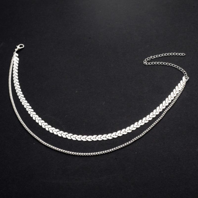 Zweireihige Halskette mit Kettenanhänger