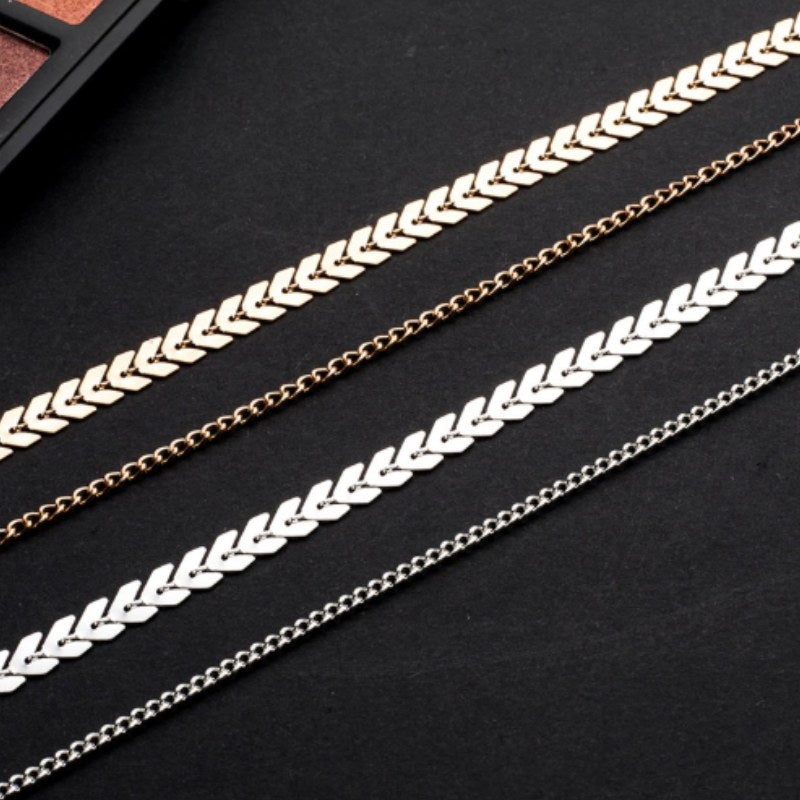 Zweireihige Halskette mit Kettenanhänger