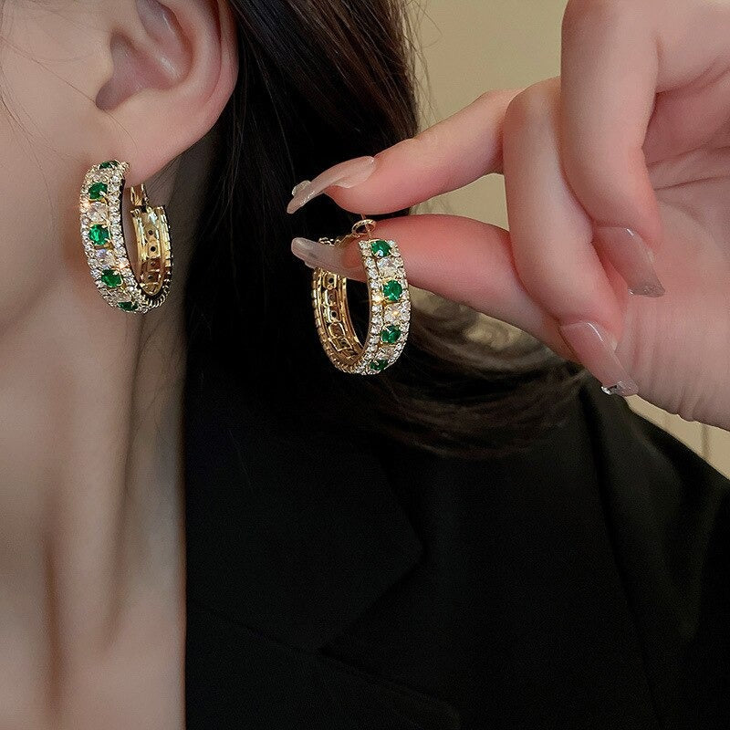 Kräftig grüne, smaragdgrüne Zirkon-Creolen