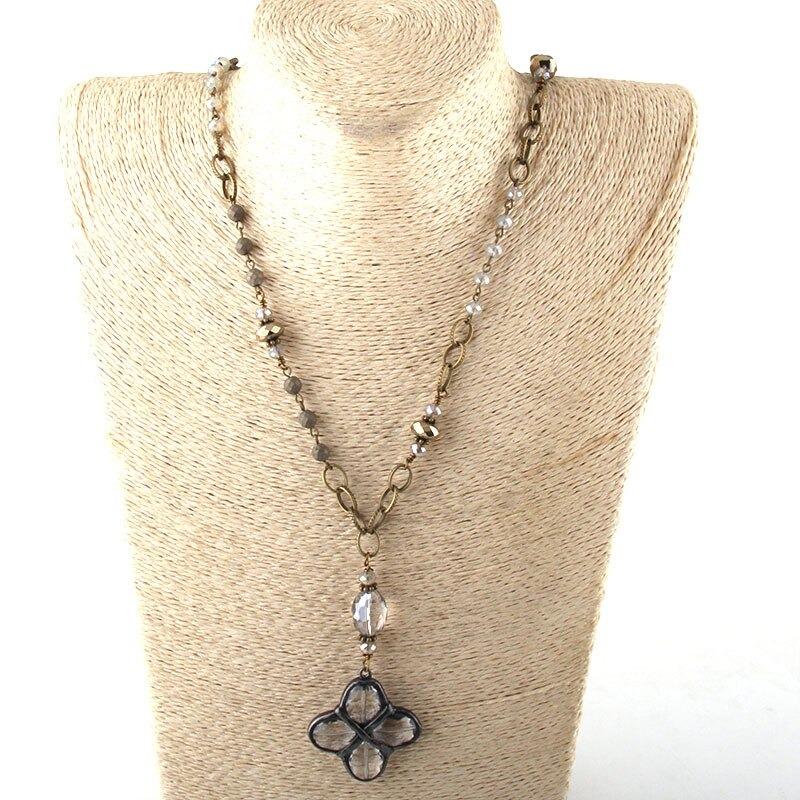 Vintage Halsketten mit Anhänger aus klarem Glas