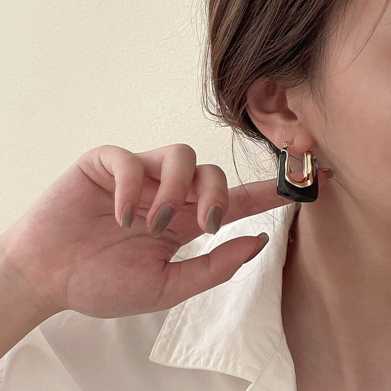 Geometrische Creolen in U-Form aus transparentem Acryl im Vintage-Stil