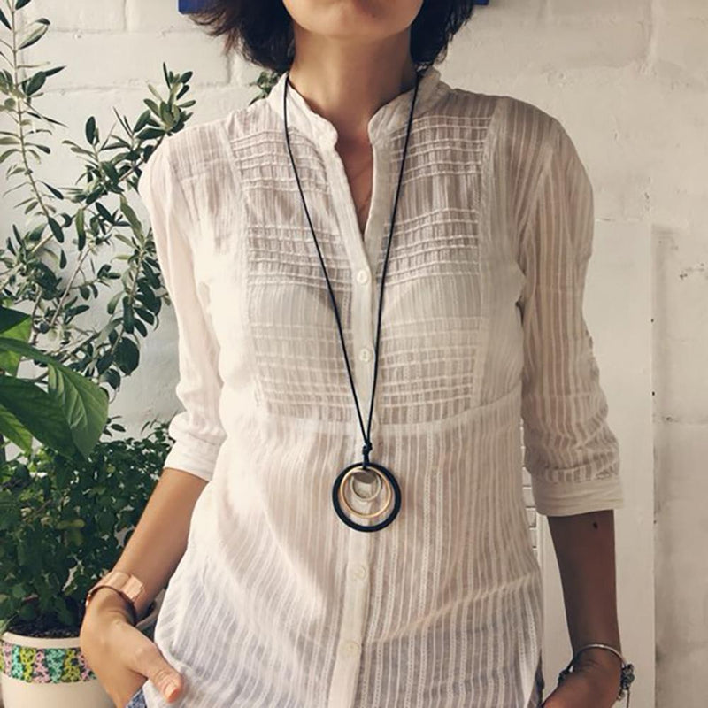 Lange Vintage-Halskette mit mehrkreisigem Opal-Anhänger