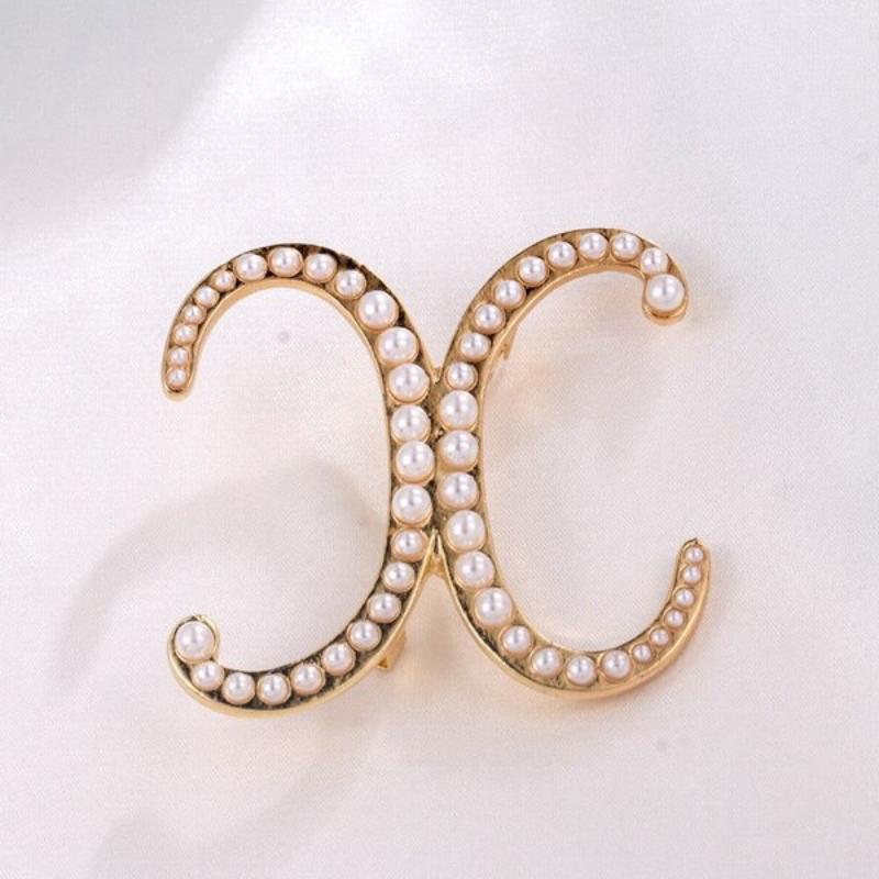 Vintage Perle eingebettet personalisierte A-Z Anfangsbuchstaben Brosche Pins