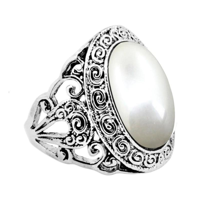 Erdsteinringe im Vintage-Stil