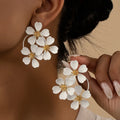 Florale Emaille Ohrringe, Gold Mitte, Schmuck im Botanischen Stil