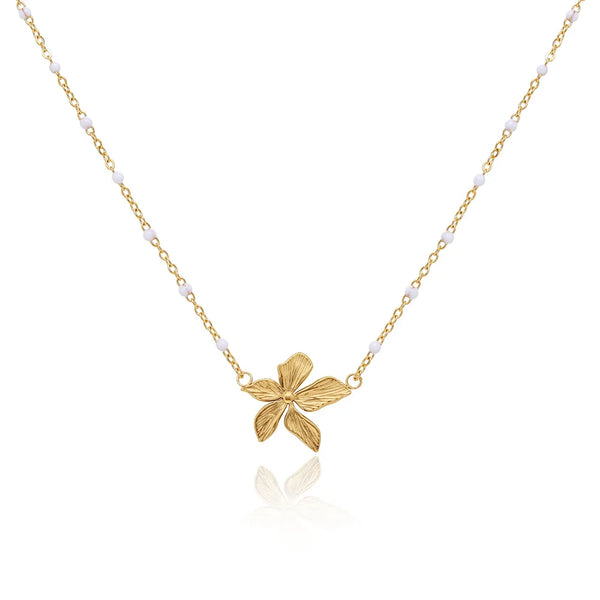 Zarte Halskette mit goldenem Blumenanhänger - Femininer Botanischer Schmuck